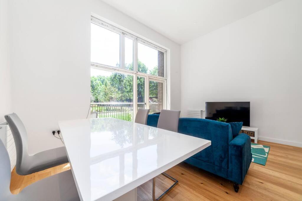 Ferienwohnung Stunning New 3 Bdr Duplex Wbalcony, East London Exterior foto