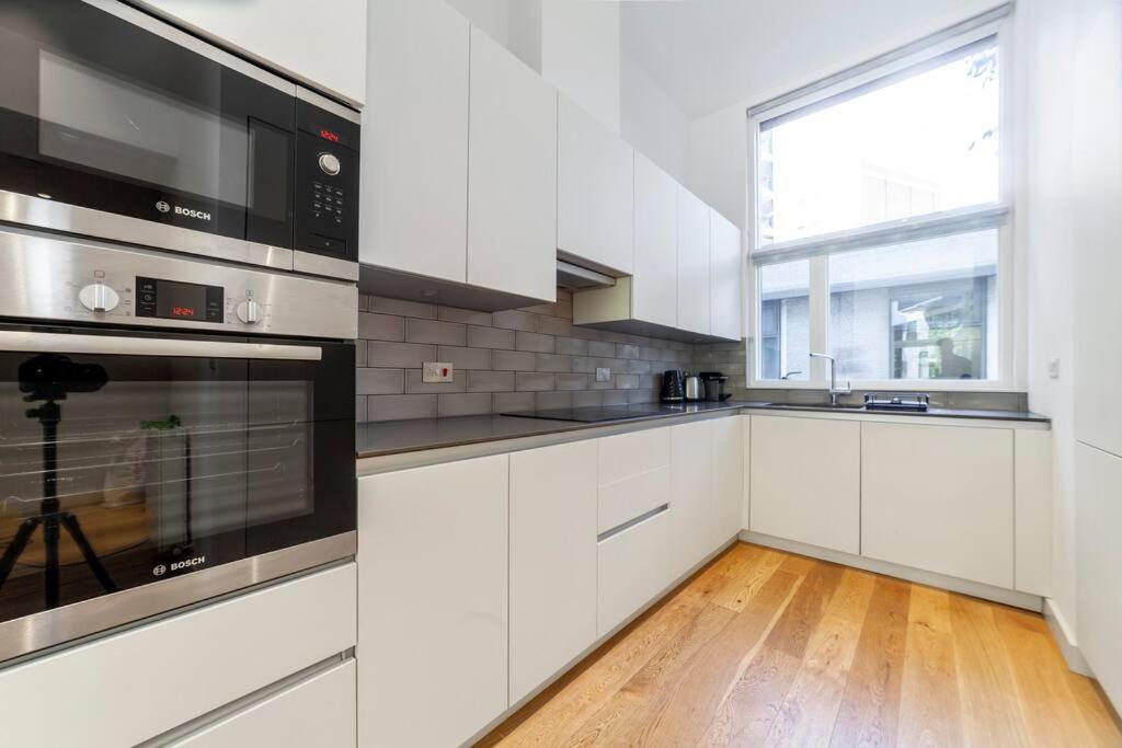 Ferienwohnung Stunning New 3 Bdr Duplex Wbalcony, East London Exterior foto