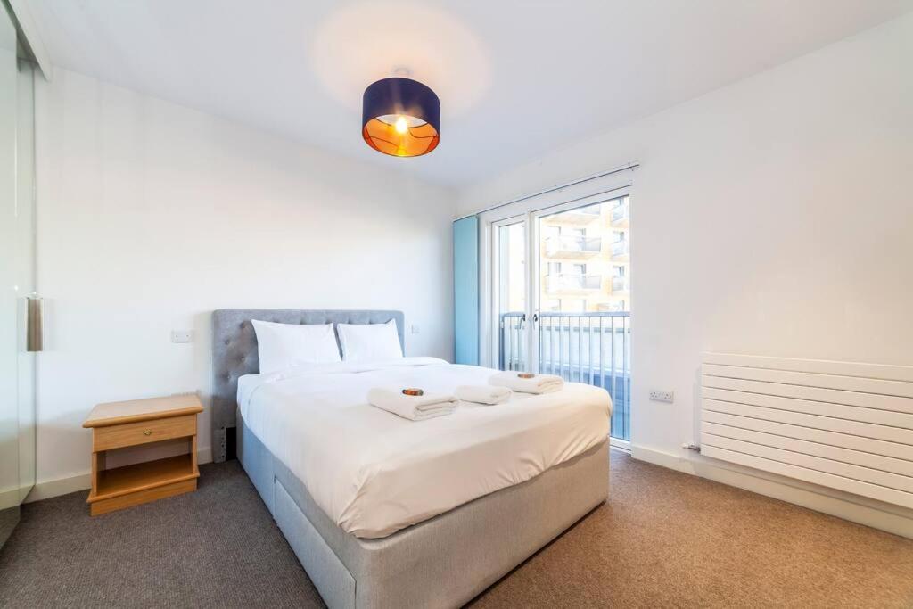 Ferienwohnung Stunning New 3 Bdr Duplex Wbalcony, East London Exterior foto