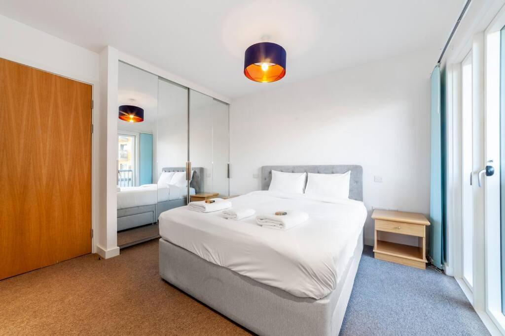 Ferienwohnung Stunning New 3 Bdr Duplex Wbalcony, East London Exterior foto